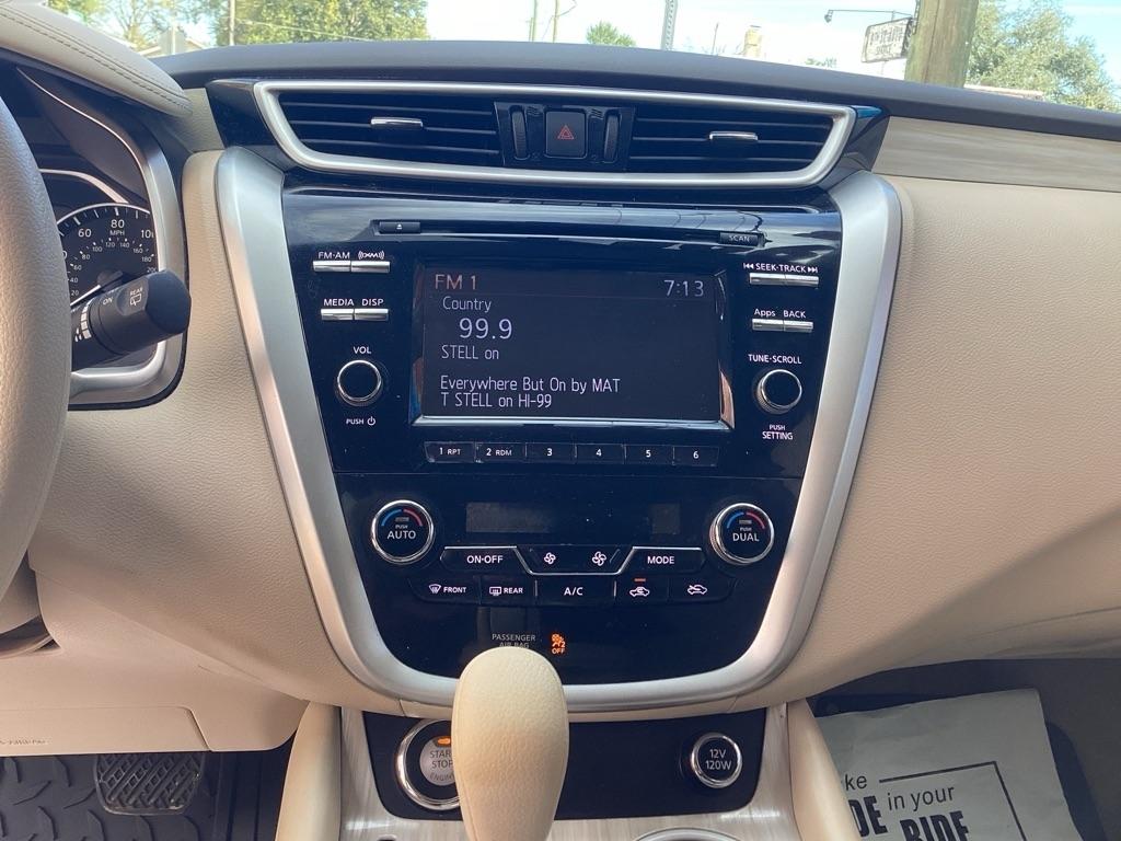 Nissan Murano S 2015