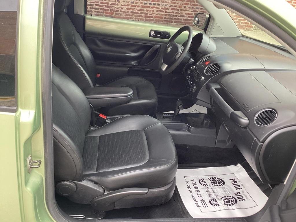 Volkswagen New Beetle 2.5L 2010