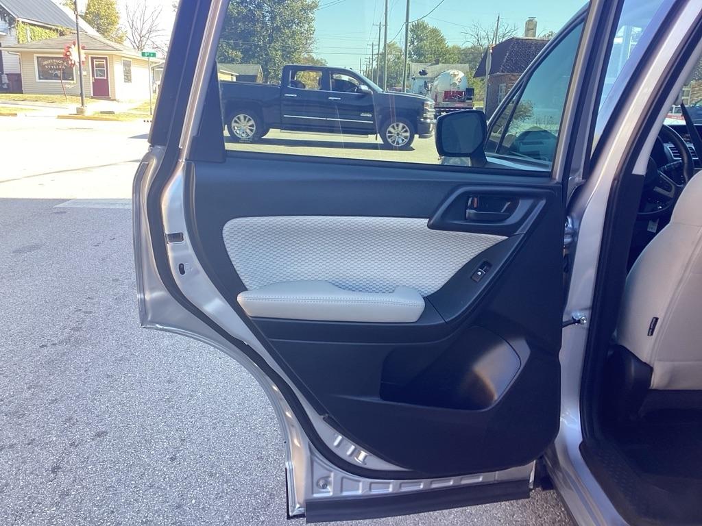 Subaru Forester 2.5i Premium PZEV CVT 2017