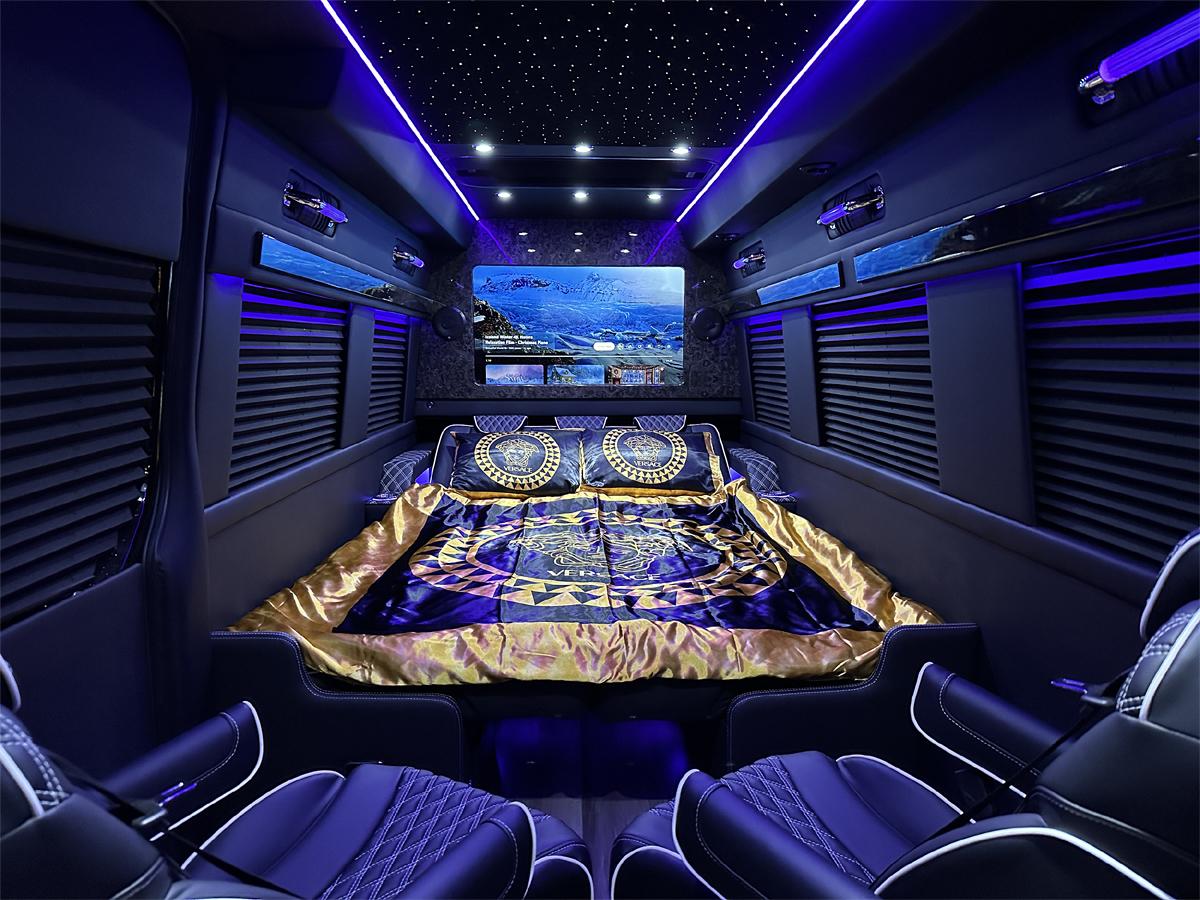 Mercedes-Benz Sprinter  2024