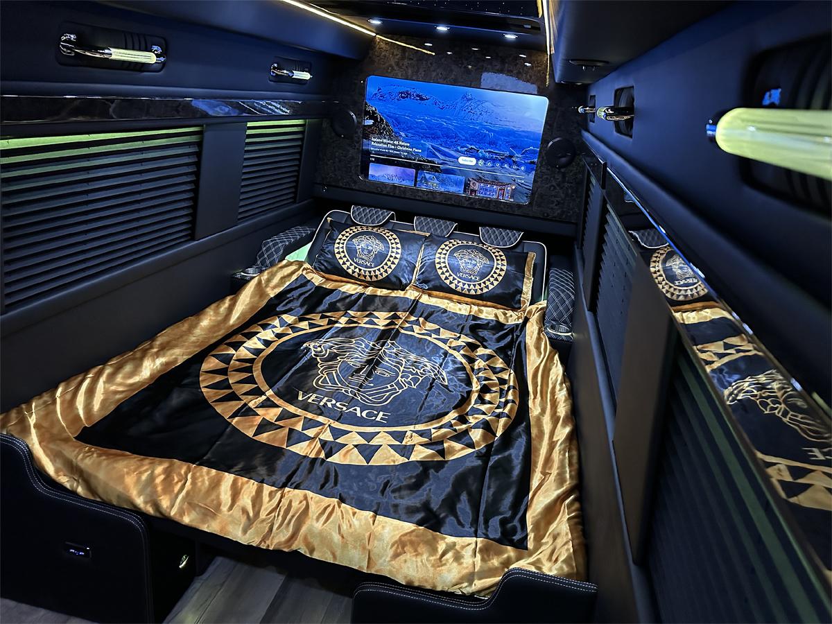 Mercedes-Benz Sprinter  2024