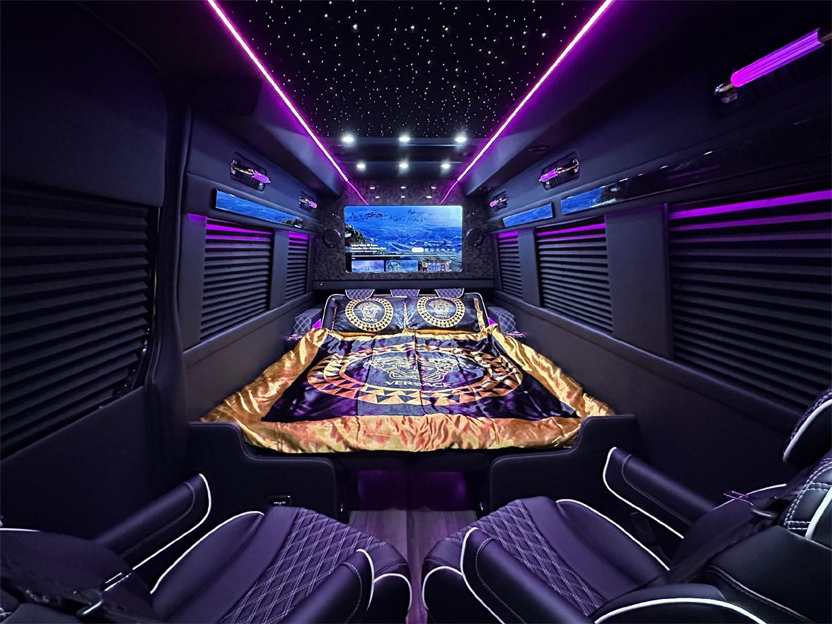 Mercedes-Benz Sprinter  2024