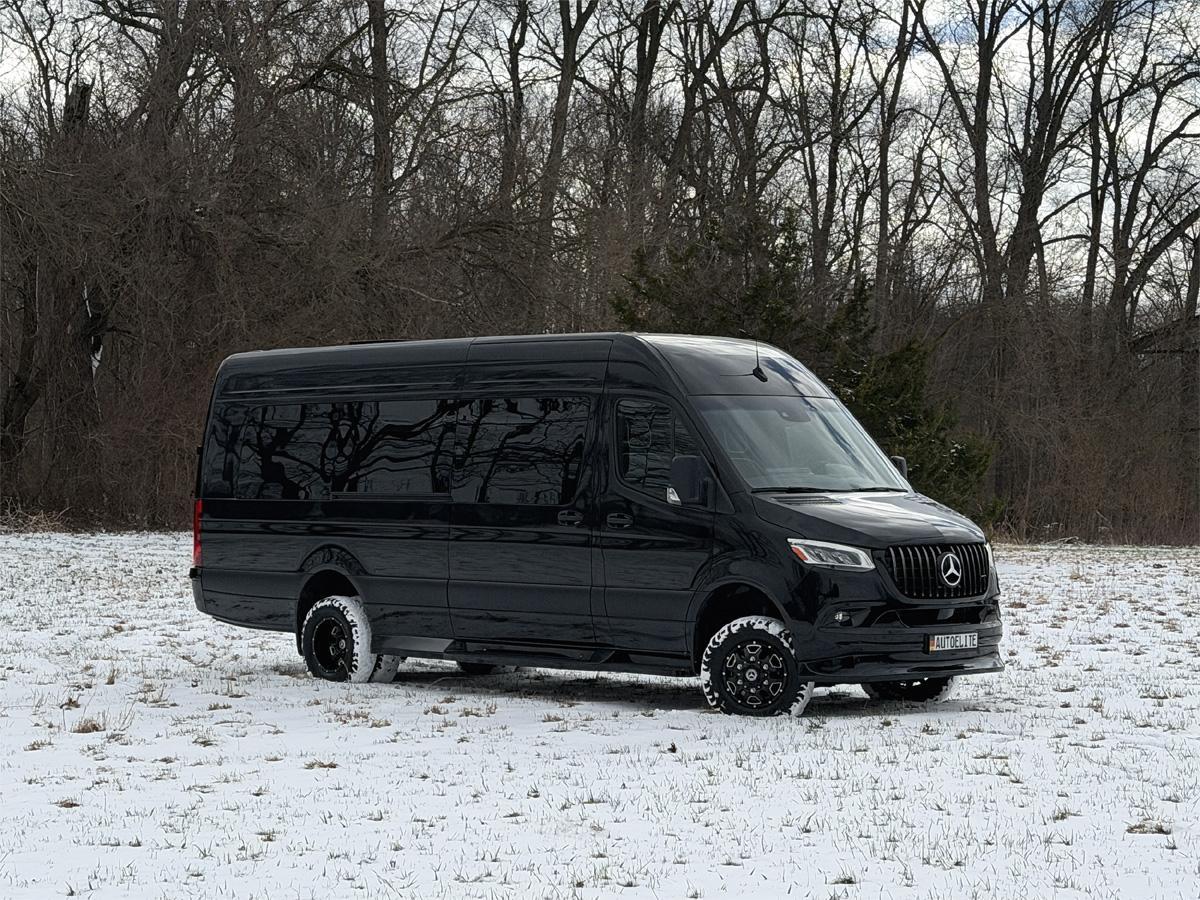 Mercedes-Benz Sprinter  2024