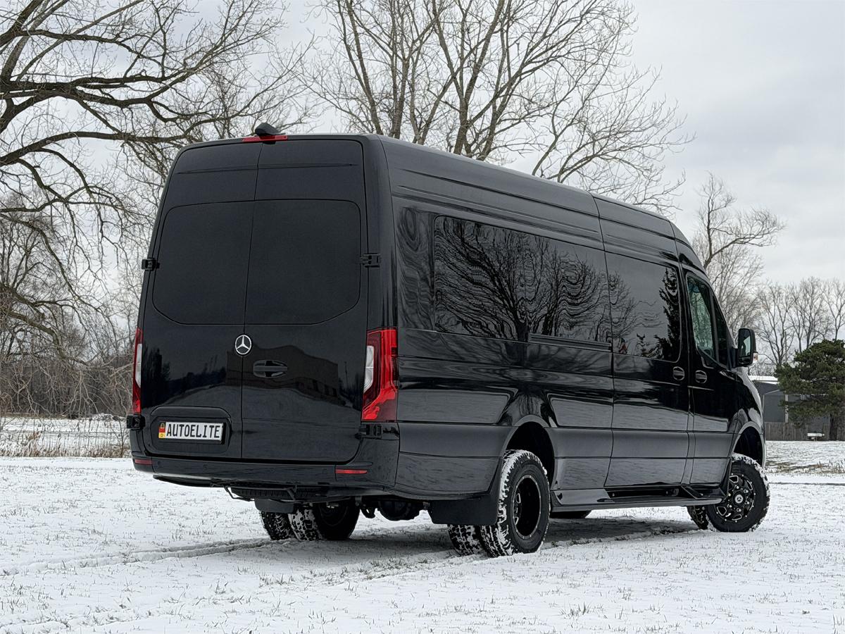 Mercedes-Benz Sprinter  2026