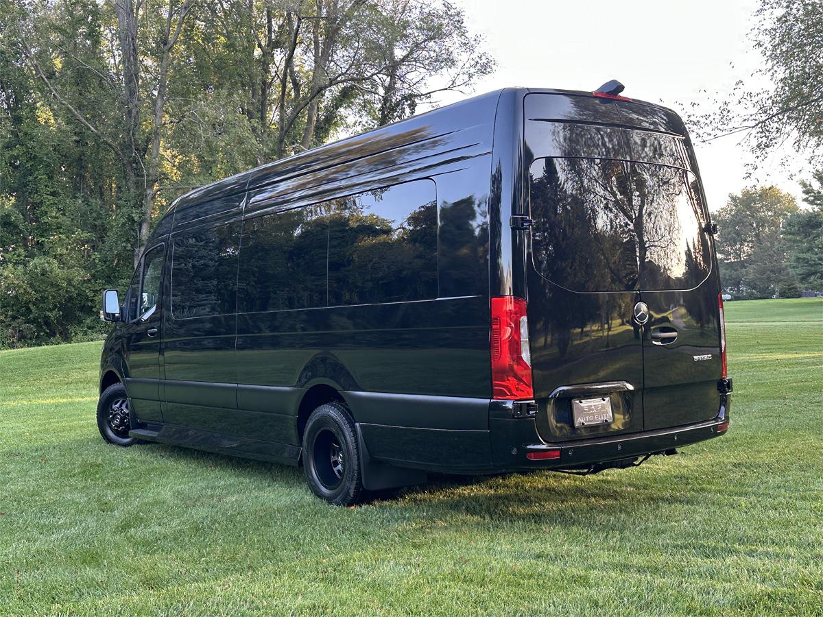 Mercedes-Benz Sprinter  2024