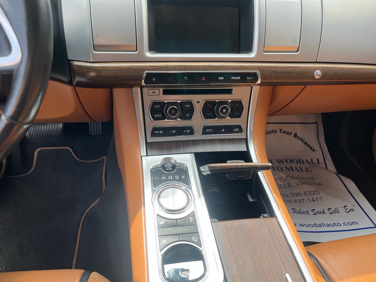 Jaguar XF-Series  2015