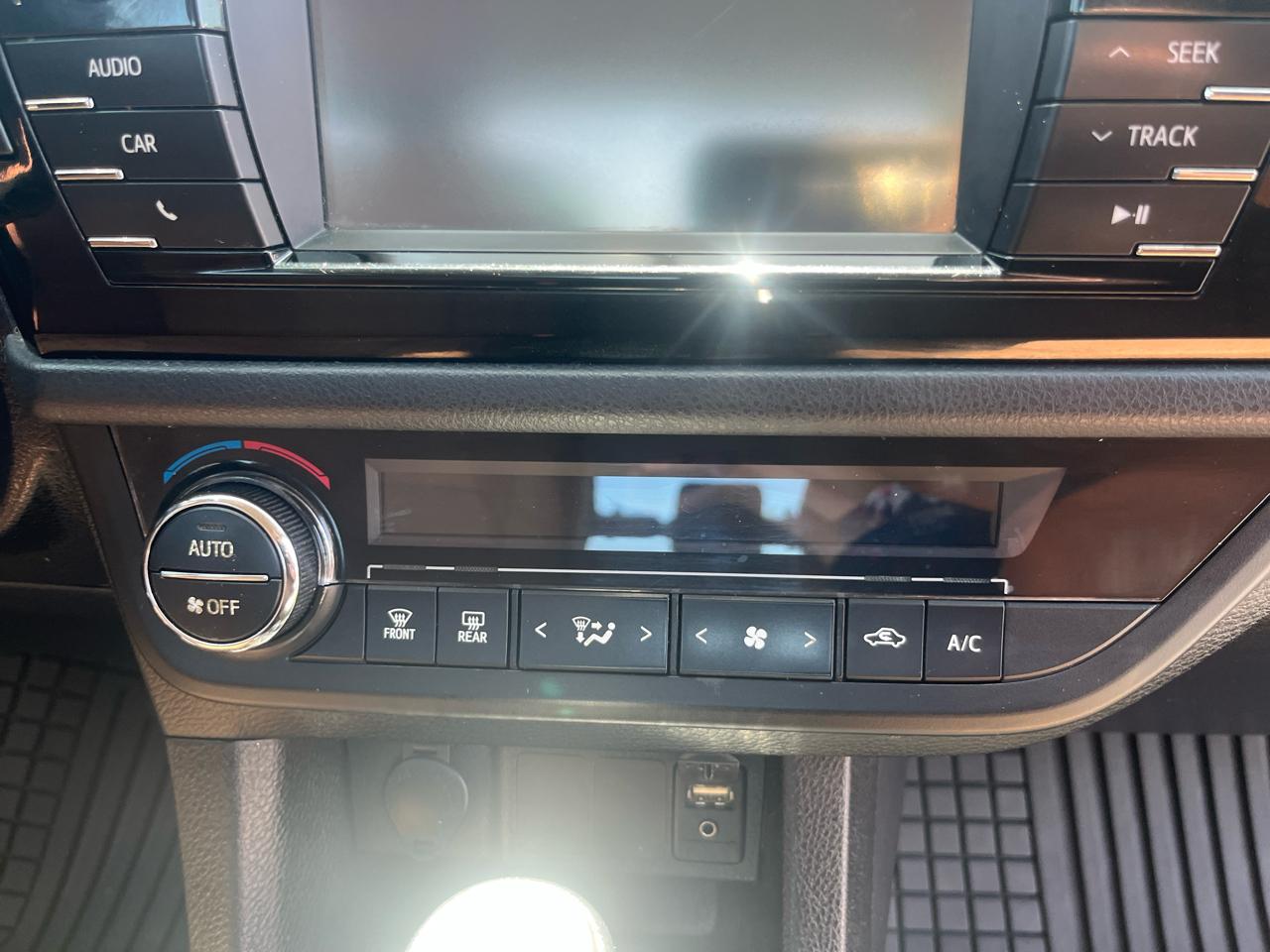 Toyota Corolla  2014