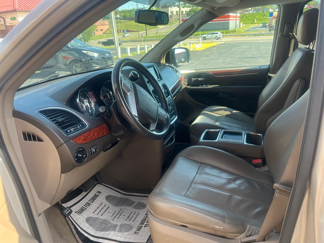 Chrysler Town & Country  2014