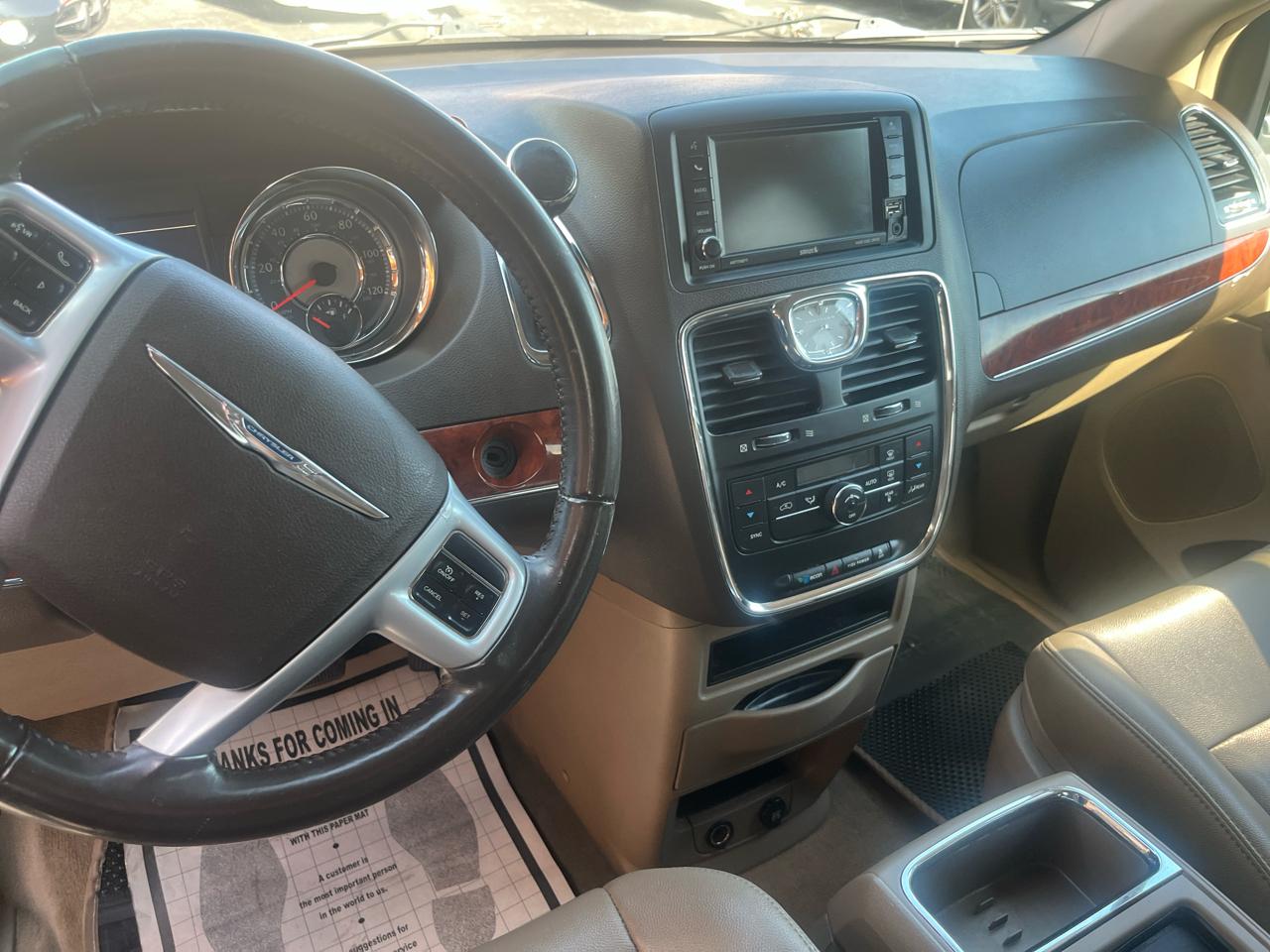 Chrysler Town & Country  2014