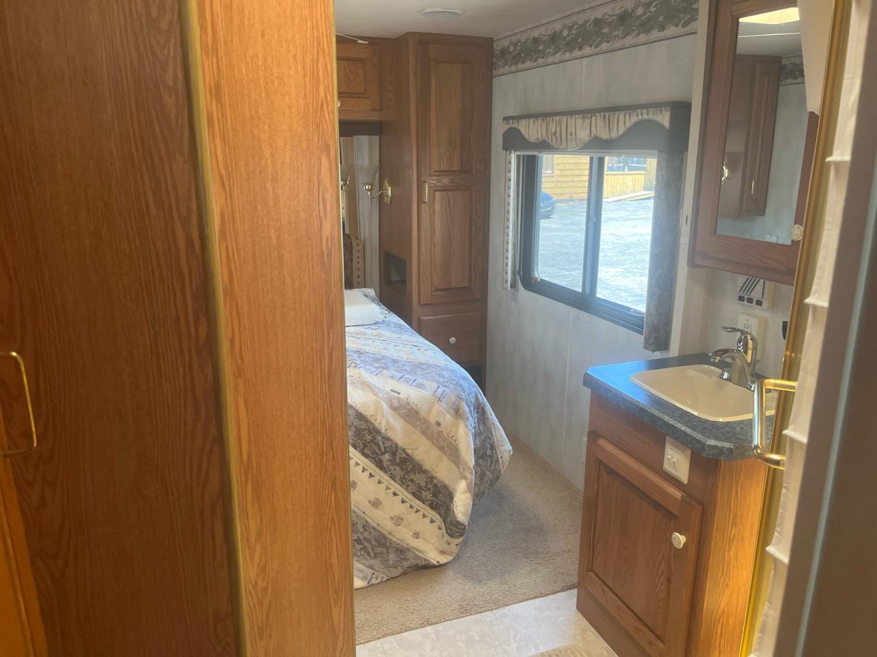 Ford Stripped Chassis Motorhome  2000