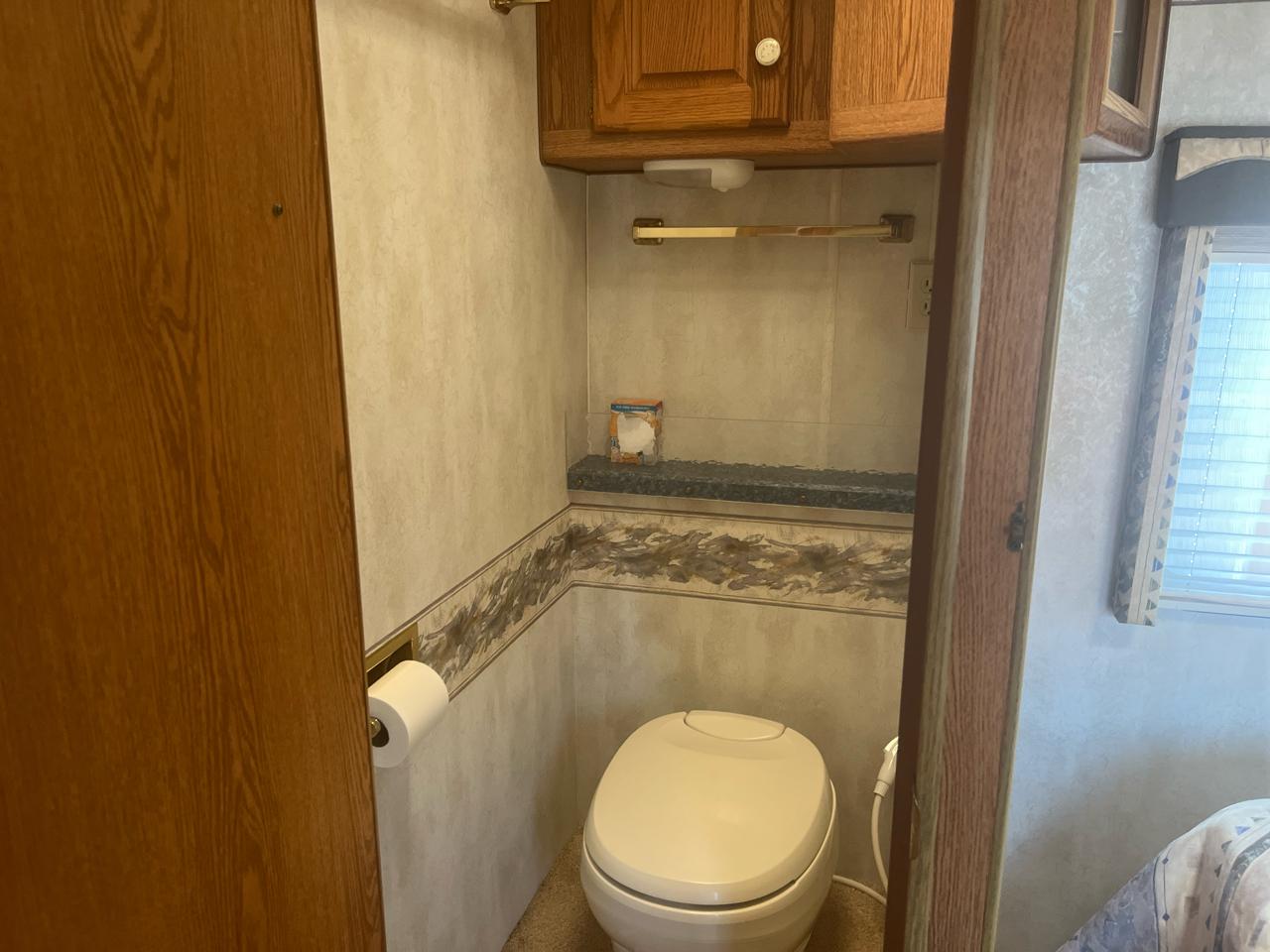 Ford Stripped Chassis Motorhome  2000