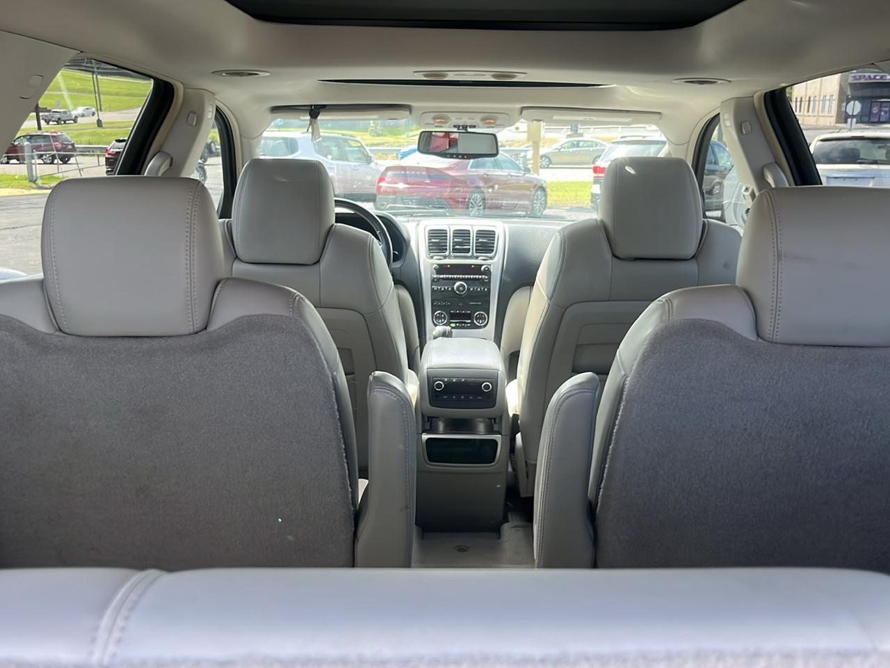 2009 GMC Acadia SLT2 - Photo 14
