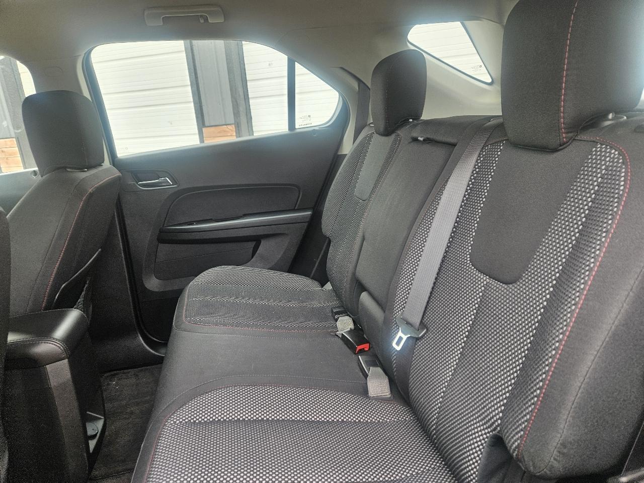 2016 Chevrolet Equinox LS - Photo 9