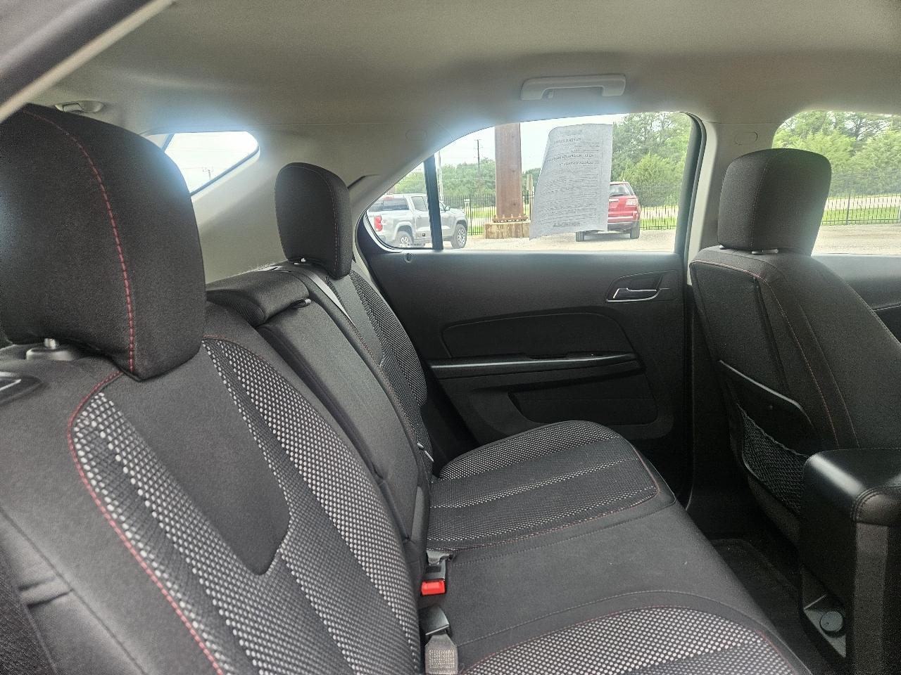 2016 Chevrolet Equinox LS - Photo 11
