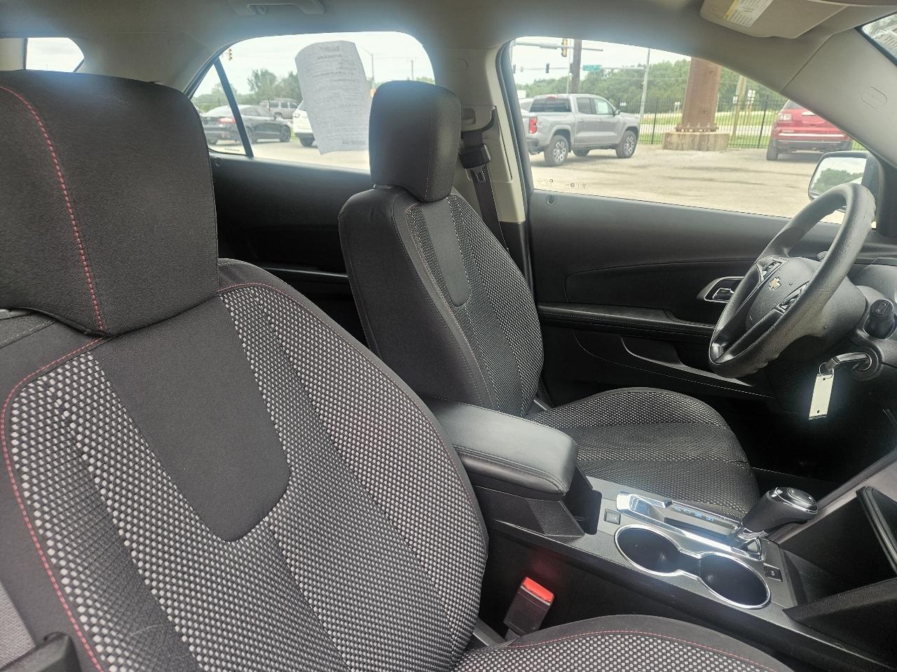 2016 Chevrolet Equinox LS - Photo 12