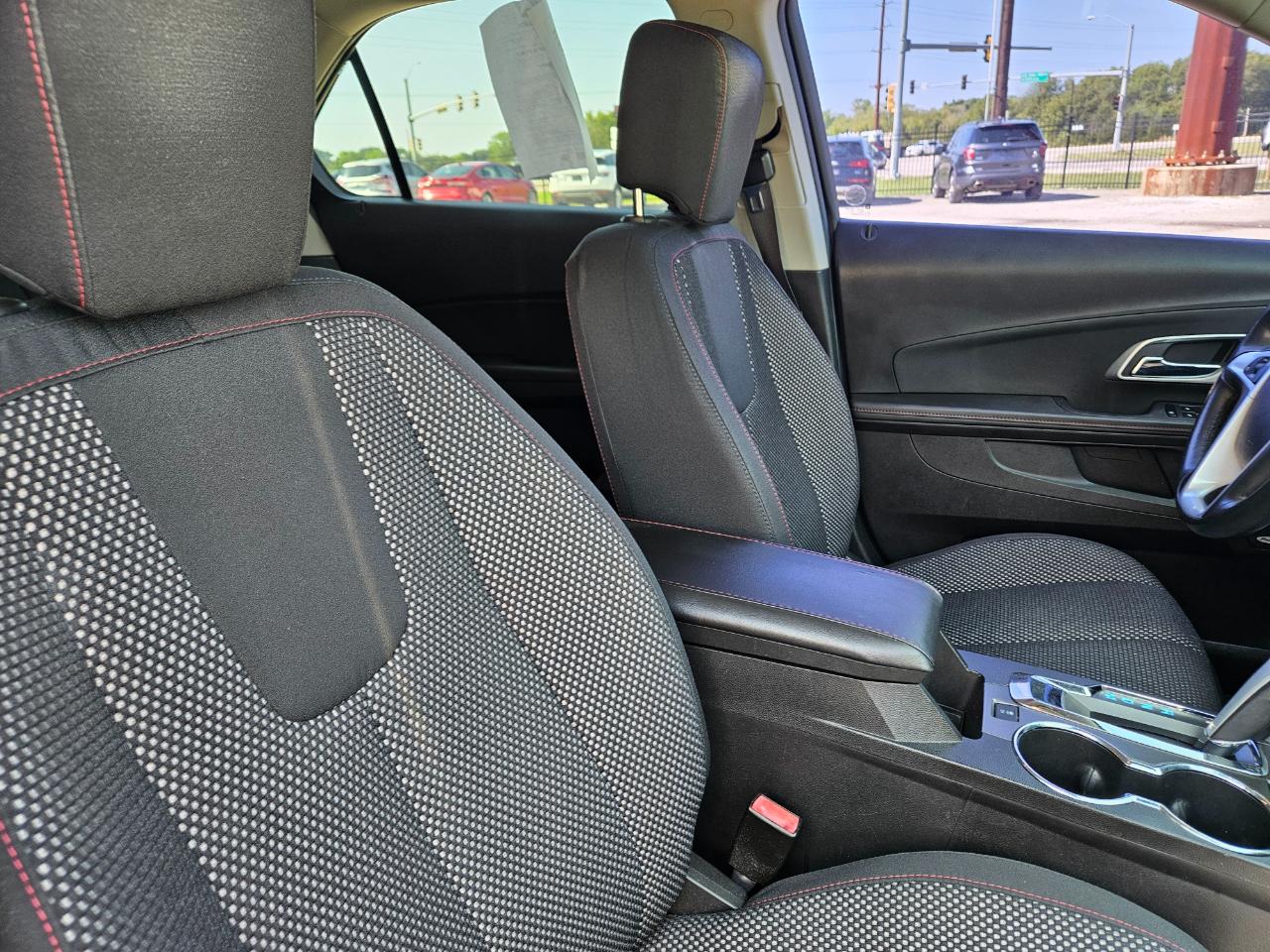 2011 Chevrolet Equinox 1LT - Photo 12
