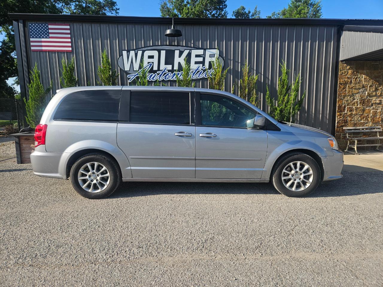 2011 Dodge Grand Caravan Mainstreet FWD's photo