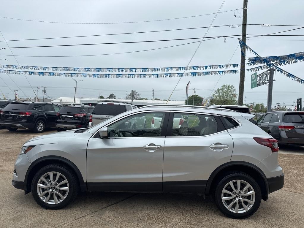 Nissan Rogue Sport FWD SV 2021