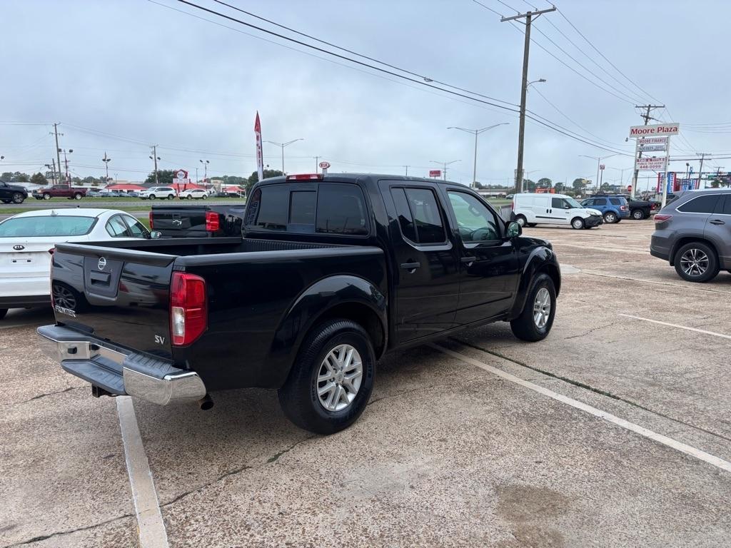 Nissan Frontier Crew Cab 4x2 SV V6 Auto 2018