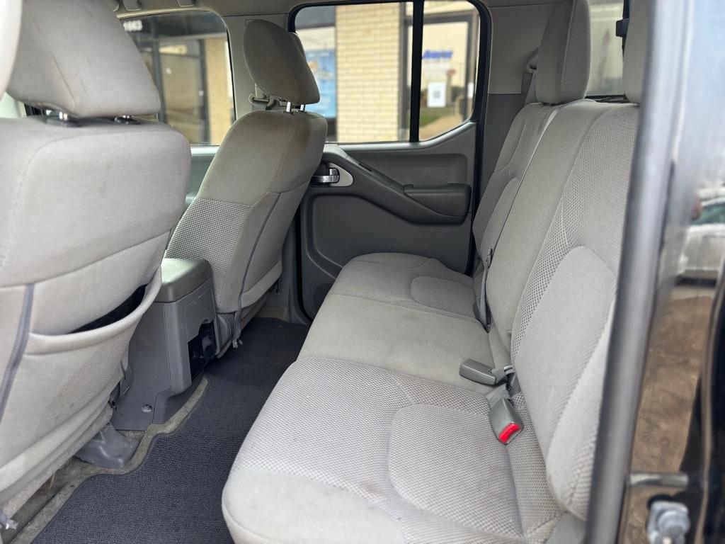 Nissan Frontier Crew Cab 4x2 SV V6 Auto 2018