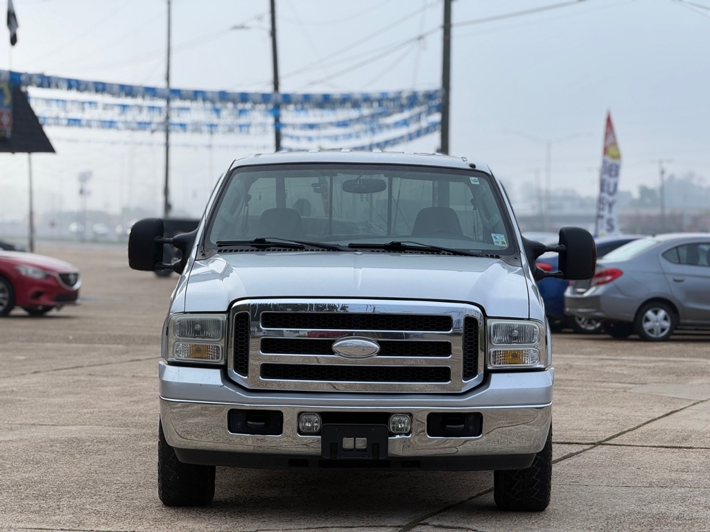 Ford F-250 SD XL Crew Cab 2WD 2005