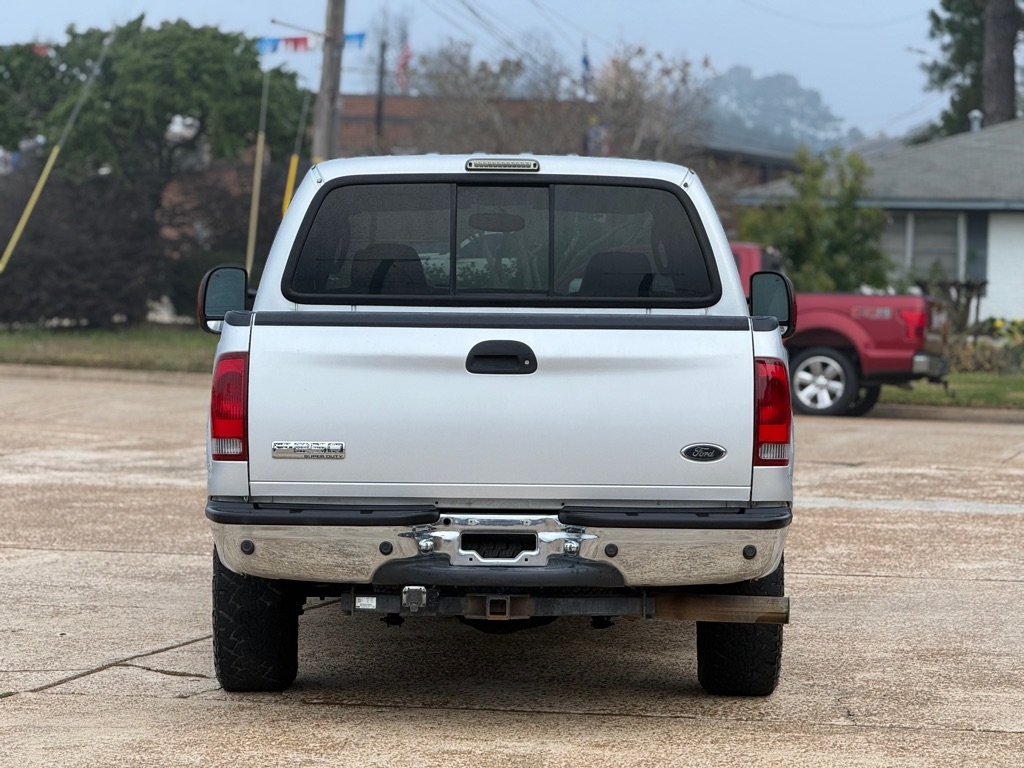 Ford F-250 SD XL Crew Cab 2WD 2005