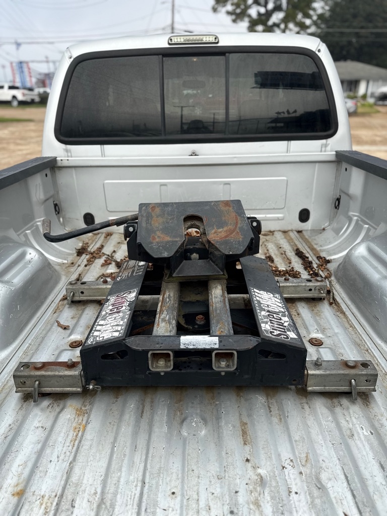 Ford F-250 SD XL Crew Cab 2WD 2005