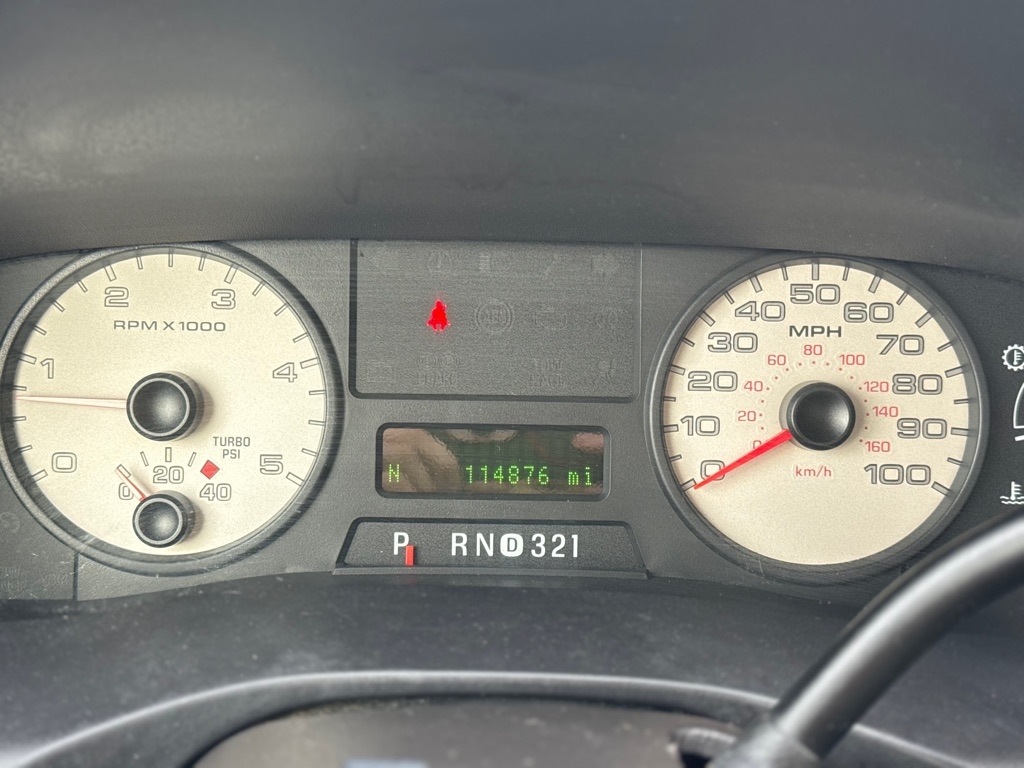 Ford F-250 SD XL Crew Cab 2WD 2005