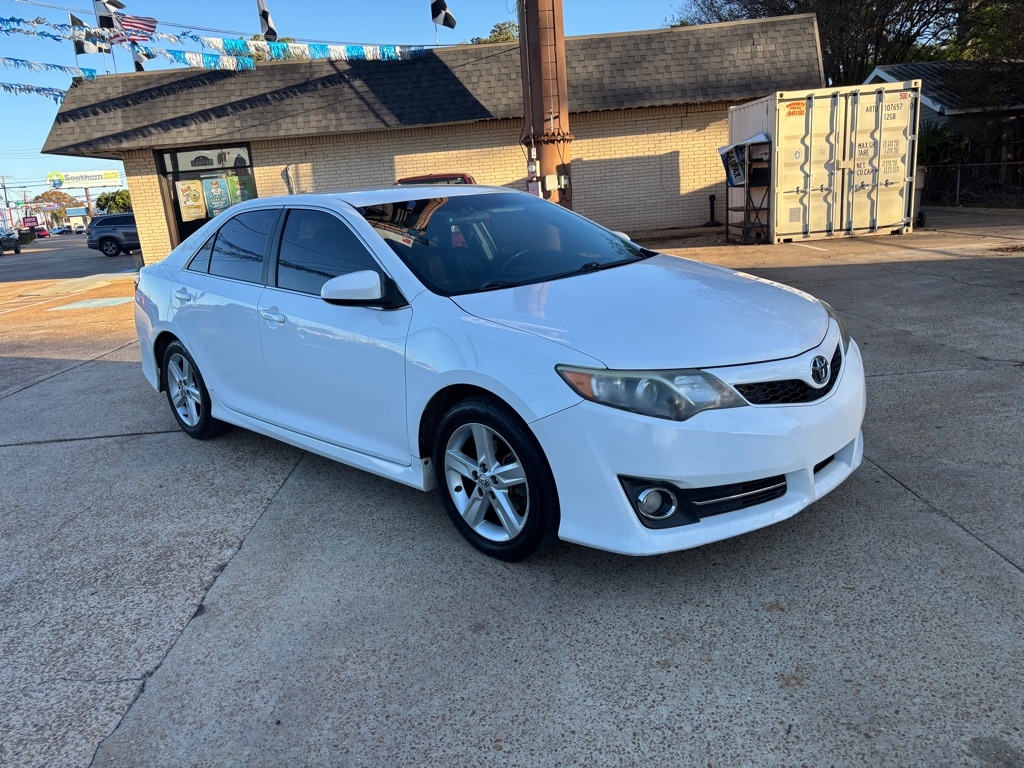 Toyota Camry L 2014
