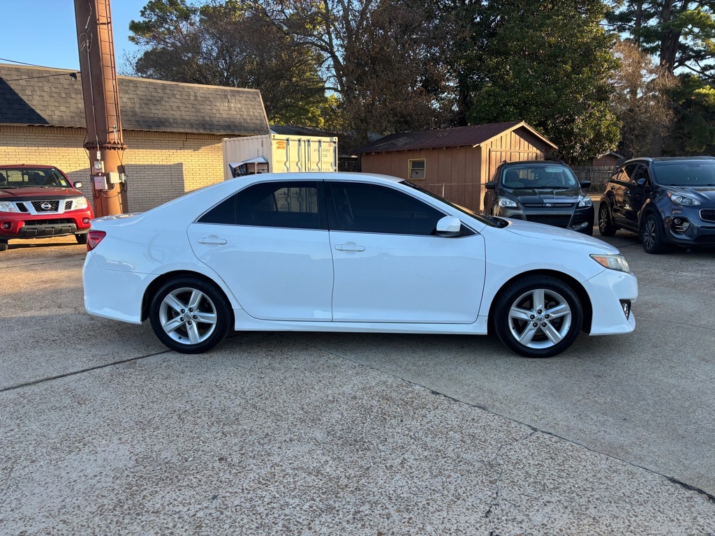 Toyota Camry L 2014