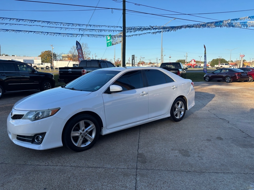 Toyota Camry L 2014