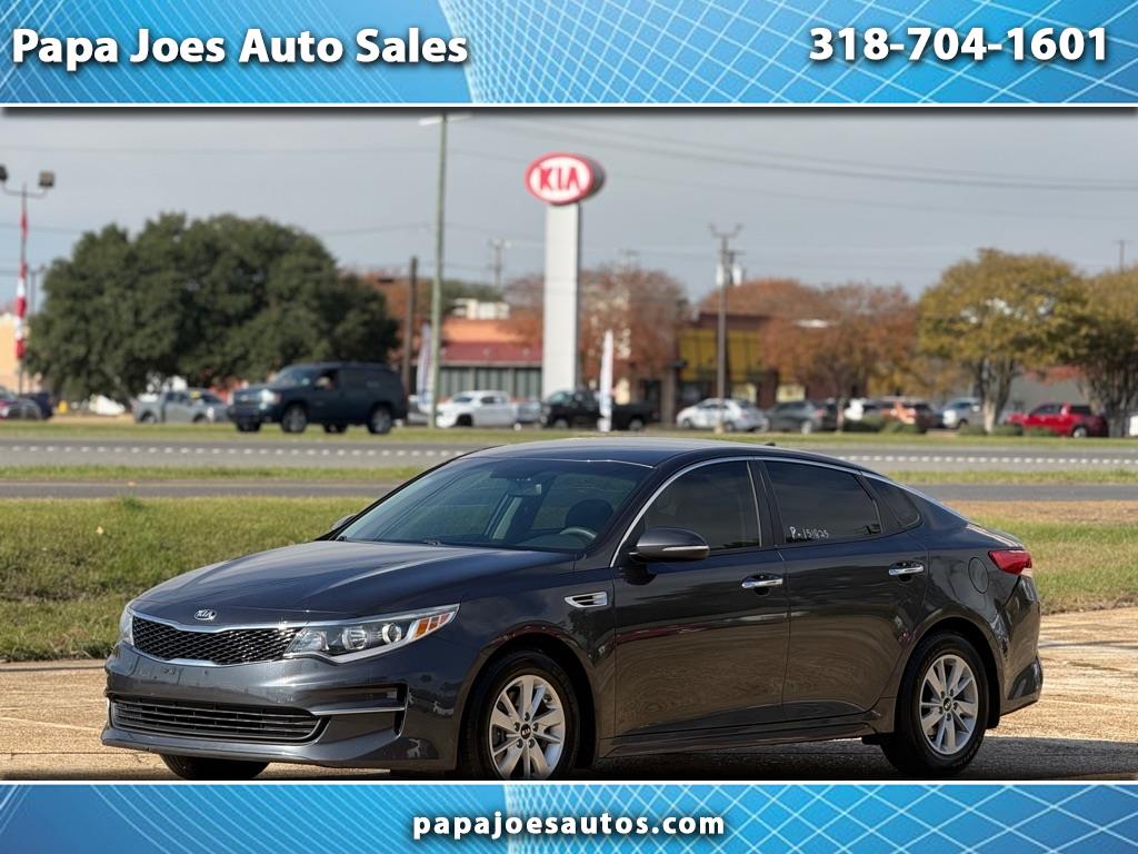 2017 Kia Optima LX's photo