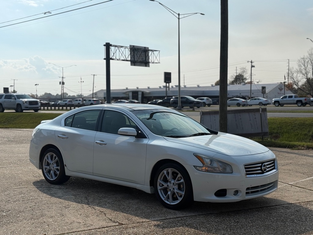 Nissan Maxima S 2014