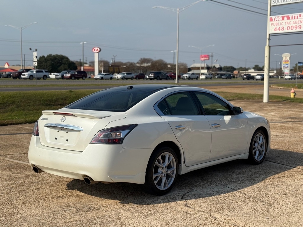 Nissan Maxima S 2014