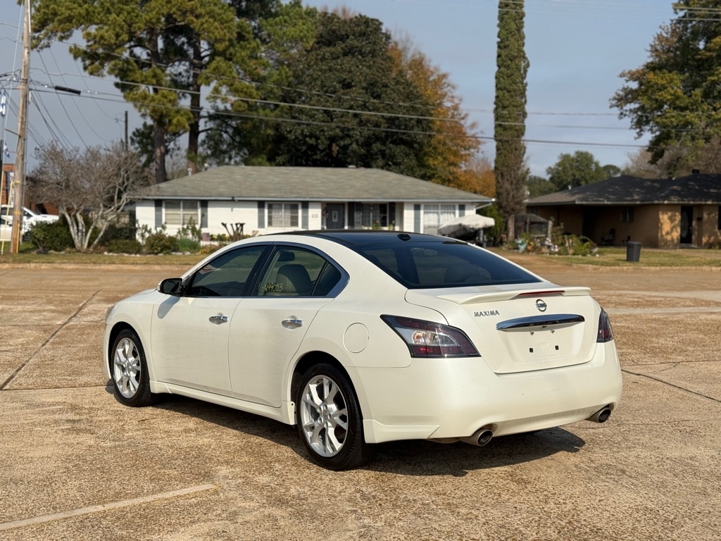 Nissan Maxima S 2014