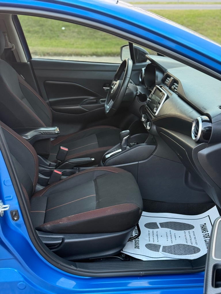 Nissan Versa SR 2021