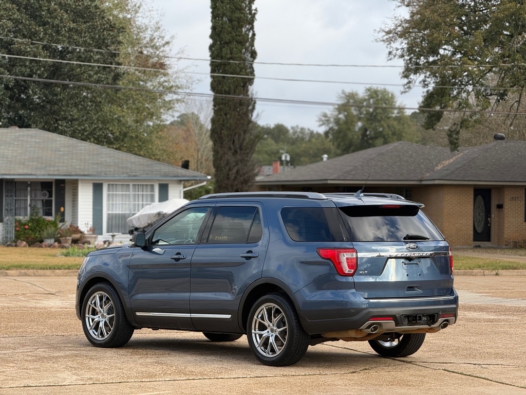 Ford Explorer XLT FWD 2018