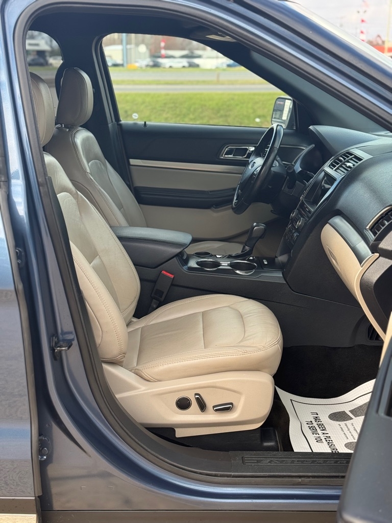 Ford Explorer XLT FWD 2018