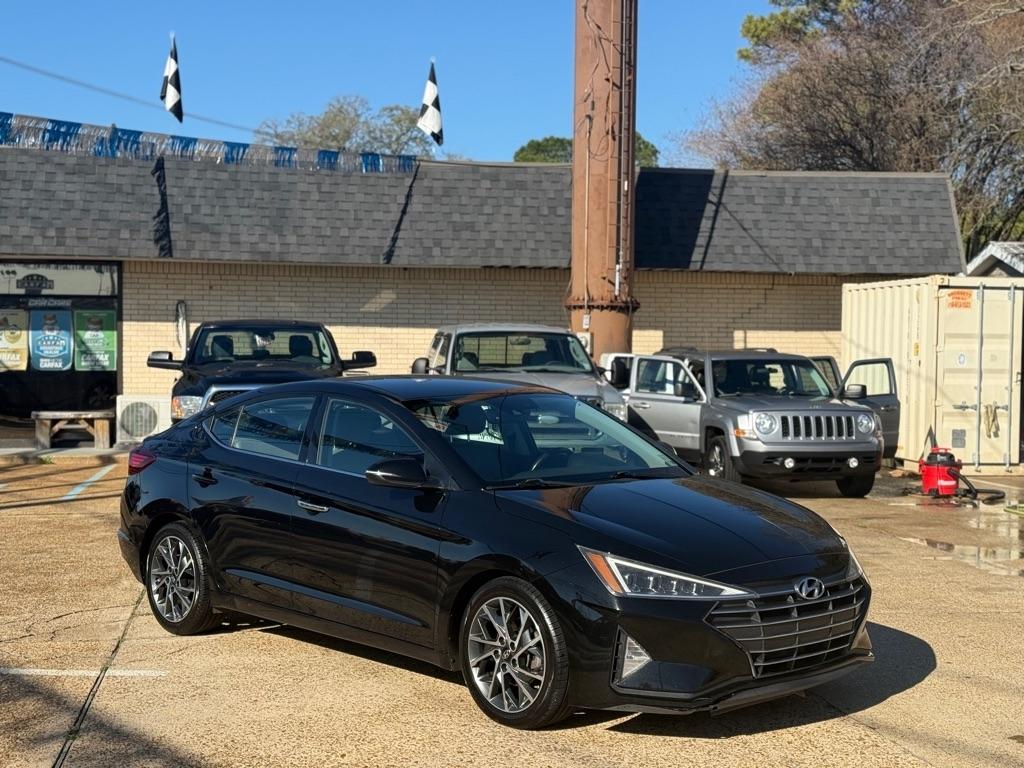 Hyundai Elantra Limited 2019