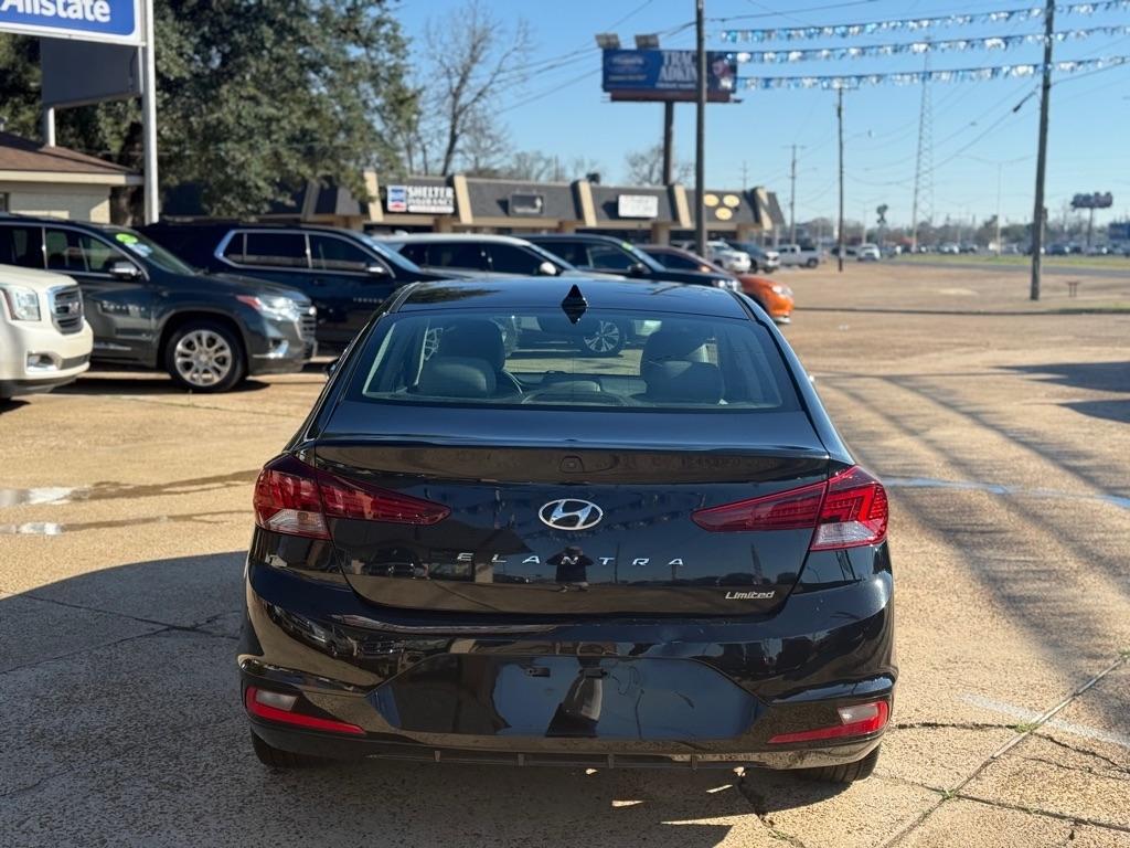 Hyundai Elantra Limited 2019