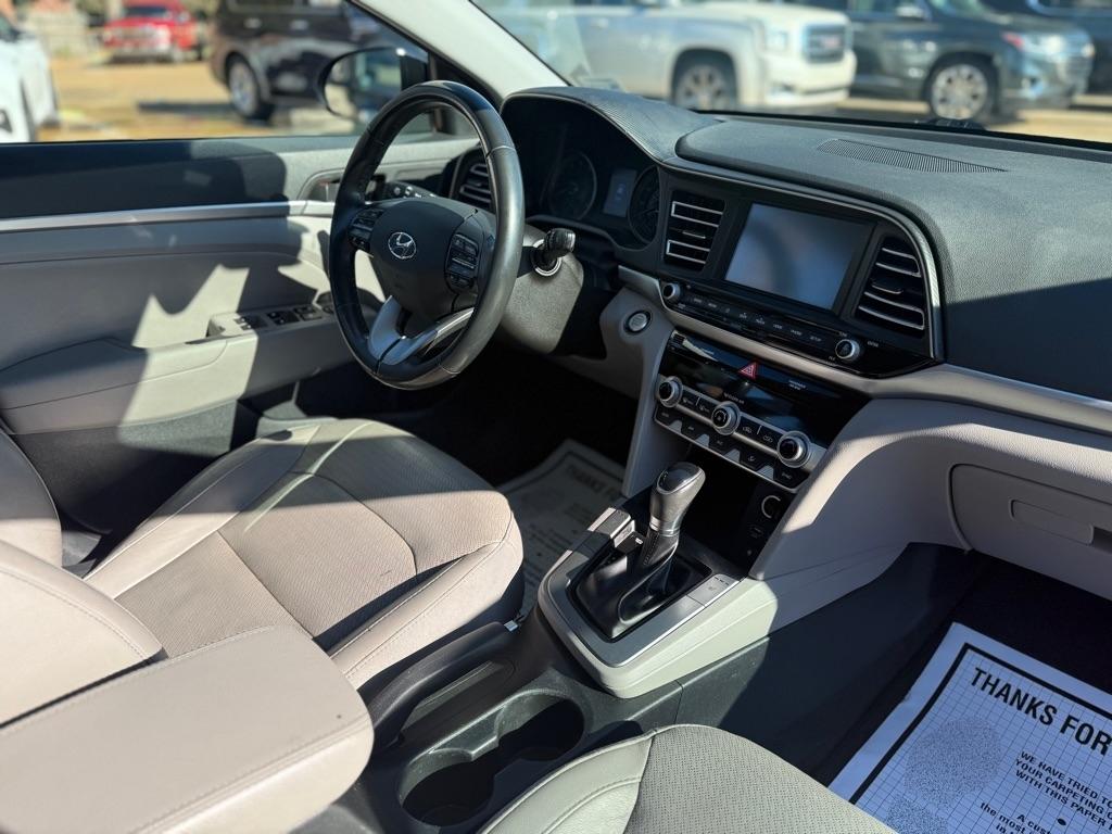 Hyundai Elantra Limited 2019