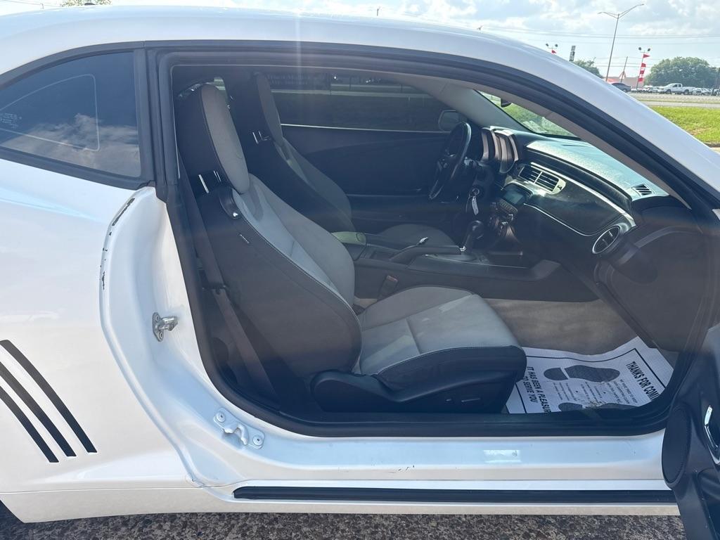 Chevrolet Camaro 2dr Cpe 1LT 2012