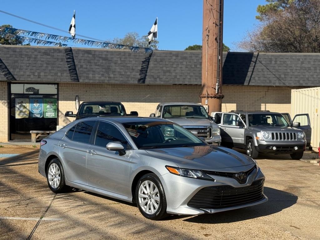 Toyota Camry L 2019
