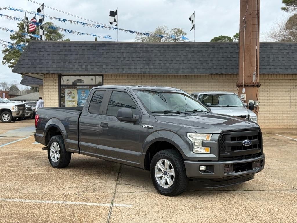 Ford F-150 XL SuperCab 8-ft. 2WD 2015