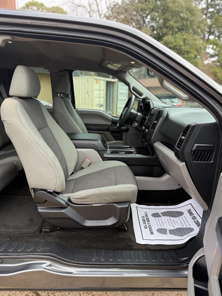 Ford F-150 XL SuperCab 8-ft. 2WD 2015