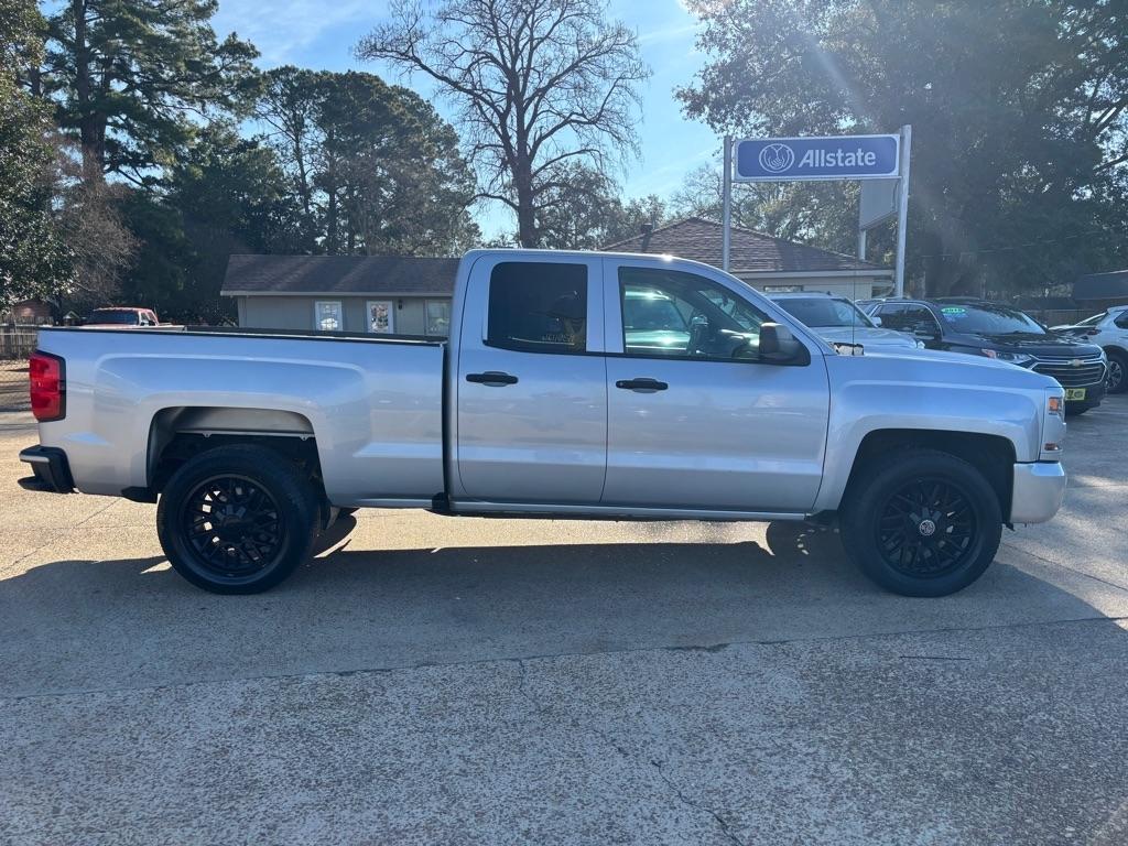 Chevrolet Silverado 1500 2WD Double Cab 143.5" Custom 2017