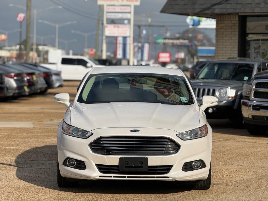 Ford Fusion SE 2016