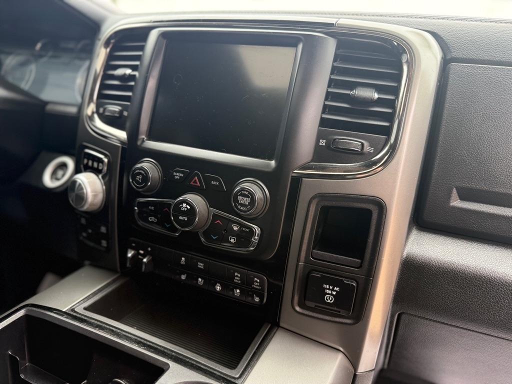 RAM 1500 Sport Crew Cab LWB 4WD 2015