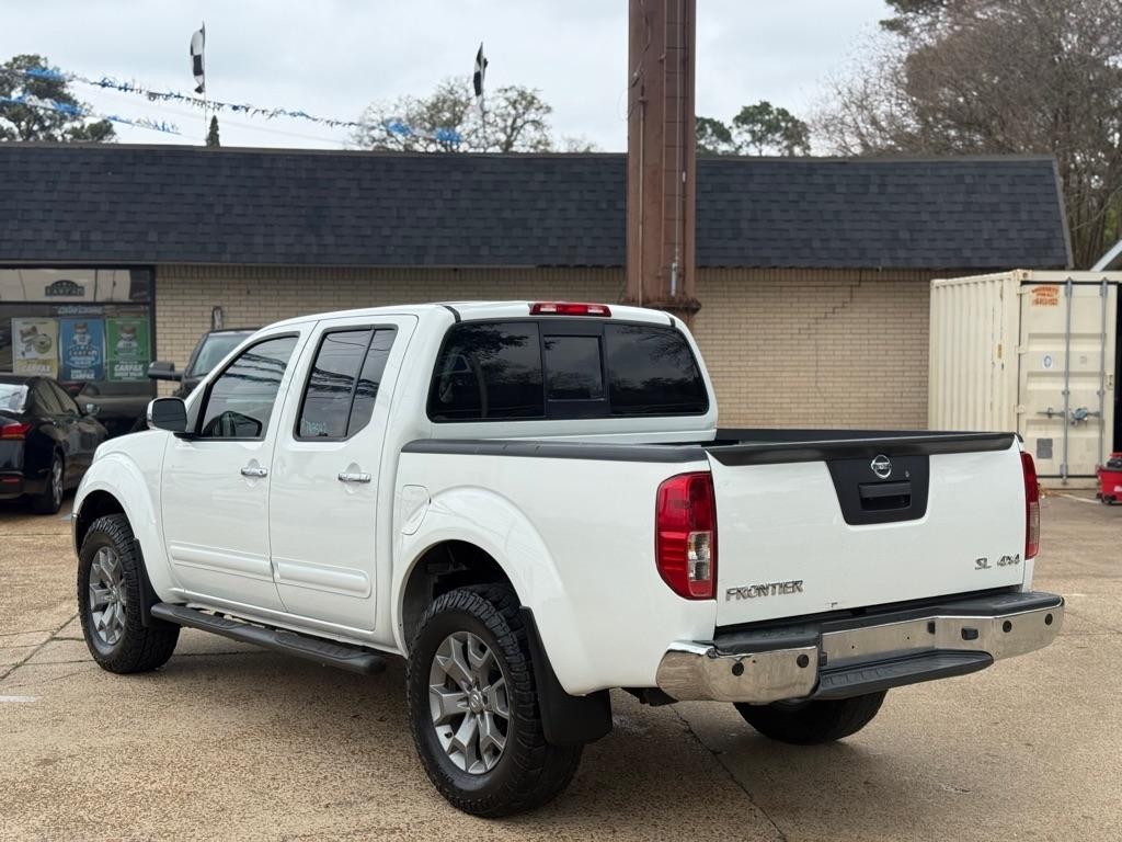 Nissan Frontier SL Crew Cab 5AT 4WD 2019
