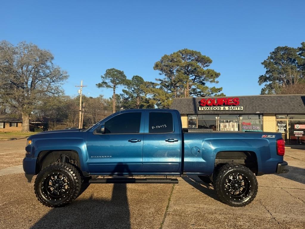 Chevrolet Silverado 1500 4WD Double Cab 143.5" LT w/2LT 2017